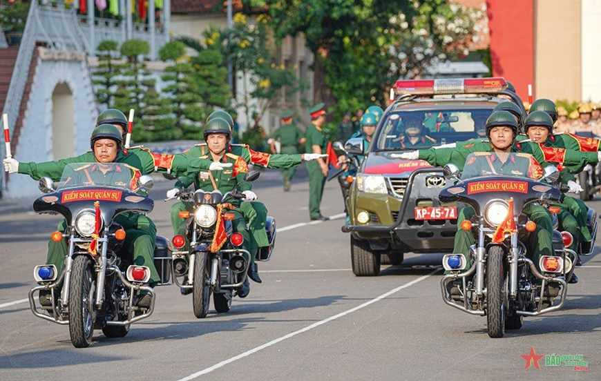 Gallery - 	弘扬传统 彰显出军事纠察兵的美好形象